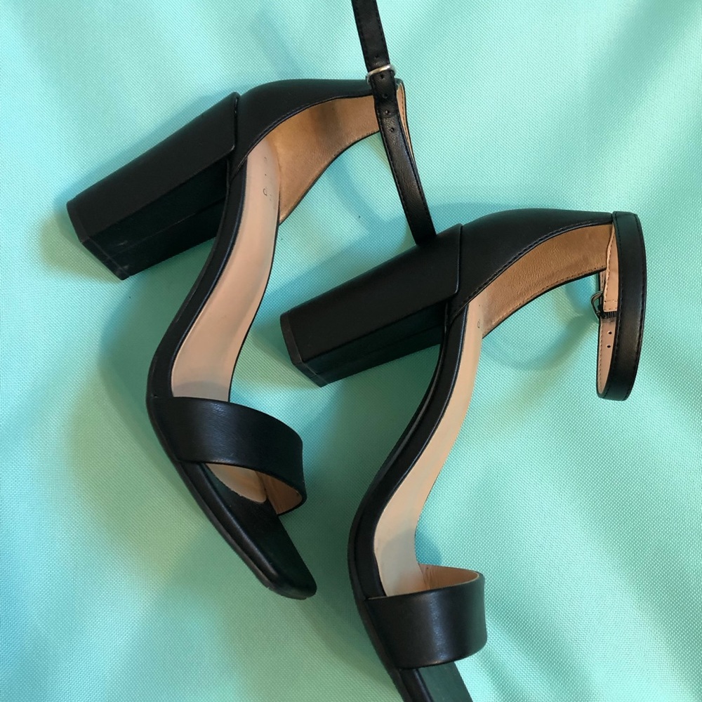 High heel shoes